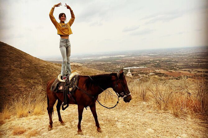 Horseback Ride in Guanajuato with Live Music and Food - What guides do best: bilingual culture, not just directions