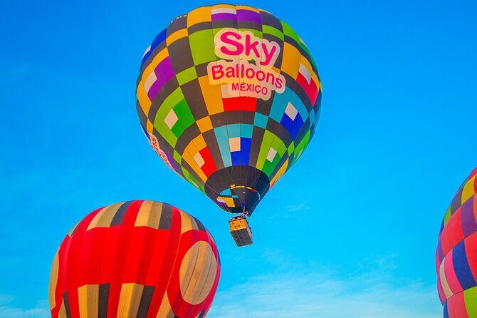 Hot Air Balloon Flight and Tour of the Majestic Pyramids - Sky Balloons Mexico: what happens before takeoff