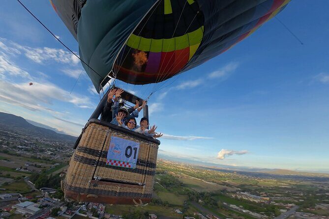 Hot air balloon flight in Teotihuacán + Breakfast in a Cave - Who this tour is best for (and who should pass)