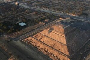 Hot air balloon from CDMX and Restaurant la Gruta (ORIGINAL) - How the itinerary flows: balloon first, then food, then ruins