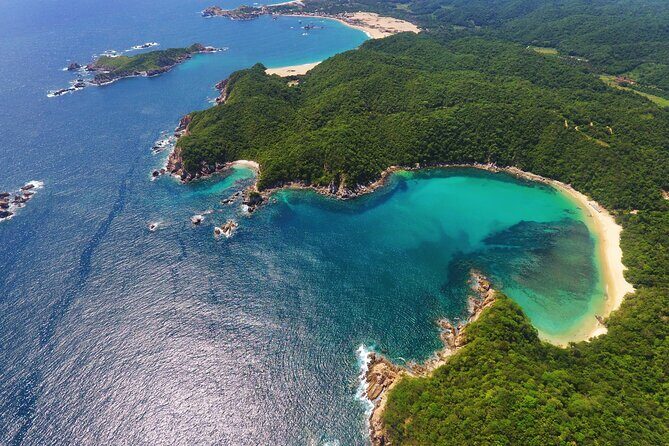 Huatulco Bahías Tour - First Boarding at Santa Cruz: The Boat Ride That Sets the Tone