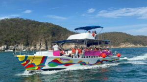 Huatulco: Bays Boat Tour with Snorkeling and Hotel Pickup - Chachacual Bay Underwater Park Snorkeling: What You’re Really Going For