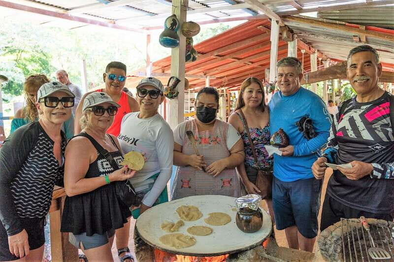 Huatulco: Mountain Waterfall Tour with Local Lunch - A Waterfall Day That Starts With Chocolate and Mezcal