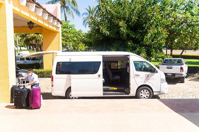 Huatulco: Private Transfer Airport - Hotels - Price and Value: $38 Per Group Can Beat Taxi Math