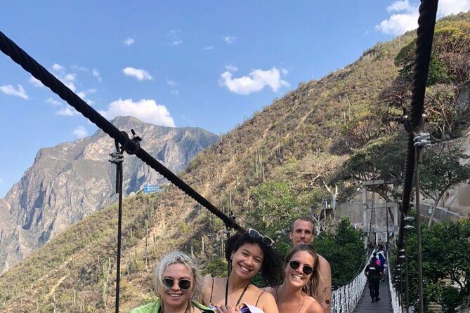Incredible Tolantongo Grottoes from CDMX - What to bring: shoes, phone protection, towels, and timing