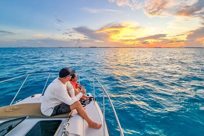 Isla Mujeres, Cancún Private Sunset Trip - North Beach Sunset: The Payoff View from the Water
