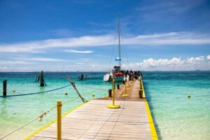 Isla Mujeres: Catamaran Ride with Open Bar, Snorkeling, and Lunch - Playa Norte and the beach club: where the island time is spent