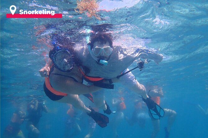 Isla Mujeres Catamaran + Snorkel + Open Bar on board + Buffet - Isla Mujeres Stop: 1.5 Hours of Freedom Plus Beach Club Time