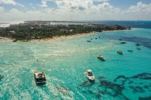 Isla Mujeres Island and Snorkeling Tour - Snorkeling at Punta Sam Reef: best for strong swimmers and real expectations