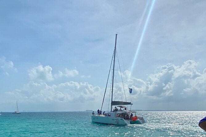 Isla Mujeres on luxury catamaran with snorkel, open bar and lunch - Key points to know before you go
