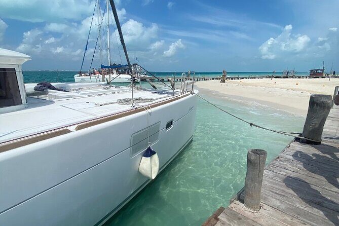 Isla Mujeres on luxury catamaran with snorkel, open bar and lunch - Snorkeling at Zona Arqueológica de El Meco: what you’re actually going for