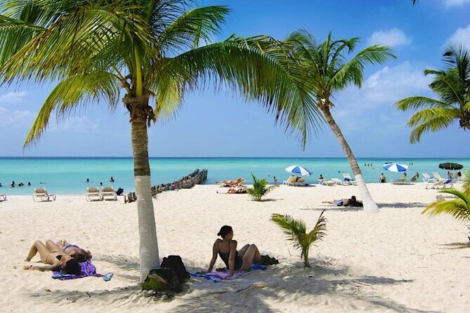 Isla Mujeres on luxury catamaran with snorkel, open bar and lunch - Value check: is it worth about $130.34 per person?
