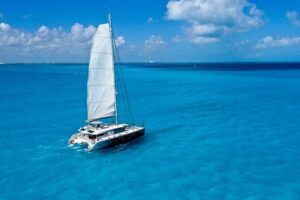 Isla Mujeres Platinum by Albatros Catamarans - Cancun’s Catamaran Ride: Comfort, Crew Energy, and Group Size