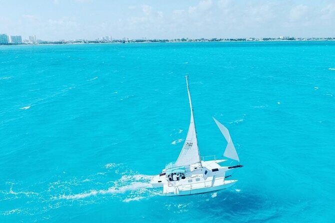Isla Mujeres Premium Tour in Private Catamaran with Lunch - Why This Private Catamaran Day Works in Real Life