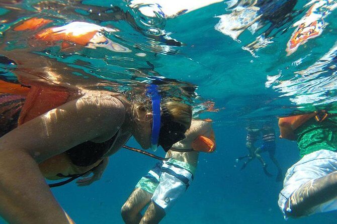 Isla Mujeres, Snorkel, Lunch & Pick Up from Cancun to P.Morelos - Isla Mujeres time: 5 hours to pace your own beach and shopping day