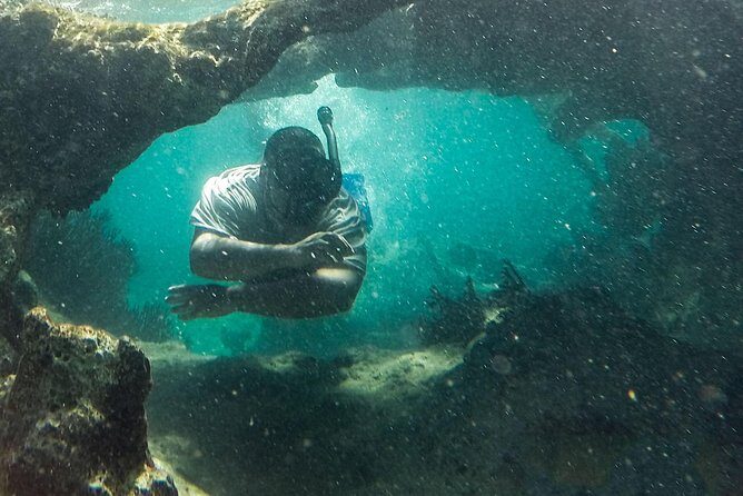 Isla Mujeres Snorkeling Tour Adventure - Snorkeling that doesn’t feel intimidating: gear, life belts, and first-timer support