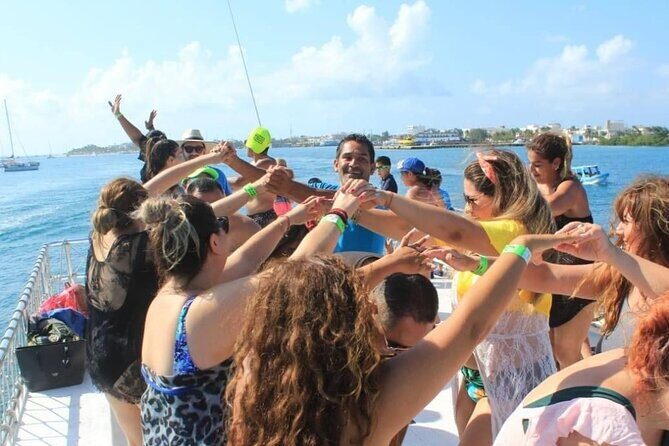Isla Mujeres Tour with Open Bar Food and Snorkeling - Playa Norte Free Time and the Sunset Party on the Return