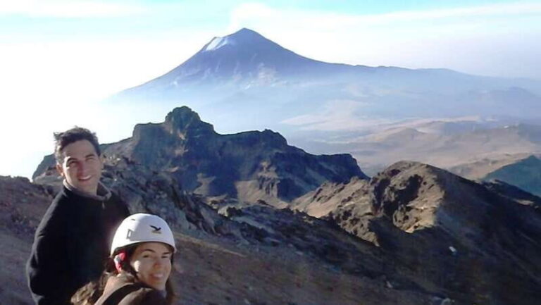 Iztaccihuatl Guided Climb - Guided time on Iztaccihuatl: steep, exposed, and controlled
