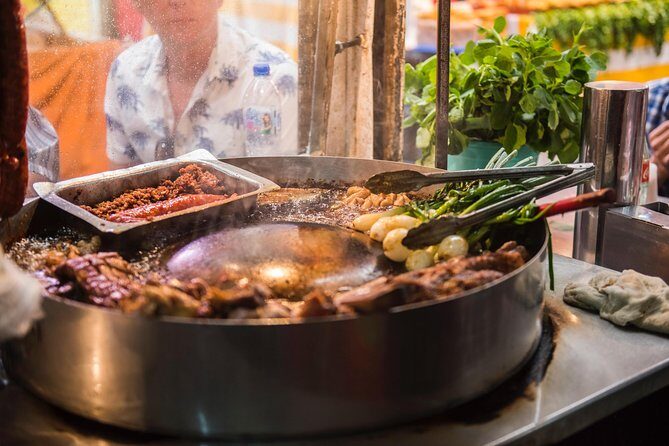 Journey Through La Merced - La Merced Market: how you avoid the maze and still eat well