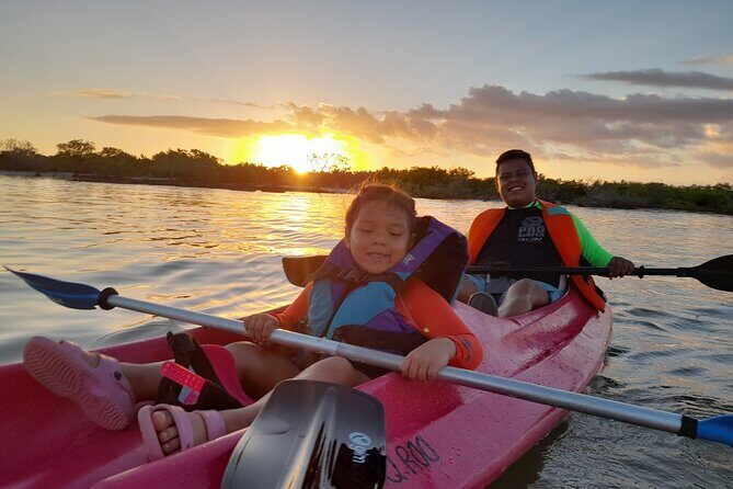 Kayak Experience in the Mangroves of Holbox Island - The kayak experience: quiet wildlife viewing with a real chance of getting worked