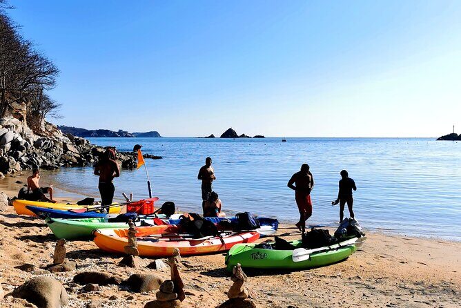 Kayak Huatulco Sunrise - Snorkeling at La Entrega: reef time plus a chance at the bat cave