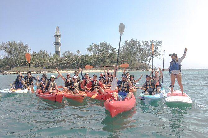 Kayaking on the Island of Sacrifices - Monkey Fish Veracruz meeting point and the 8:00 am start