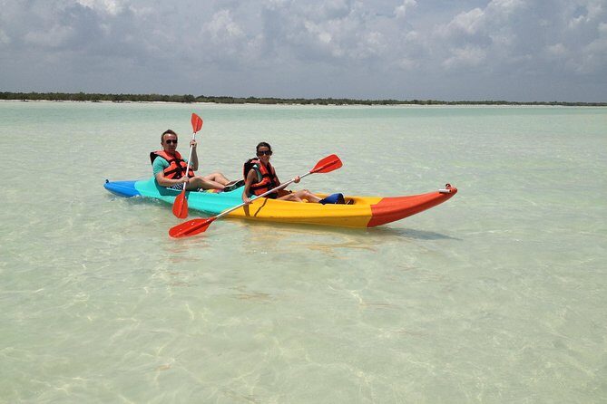 Kayaking Tour Through the Mangroves in Isla Holbox - Where the tour starts, and how to prep like a local
