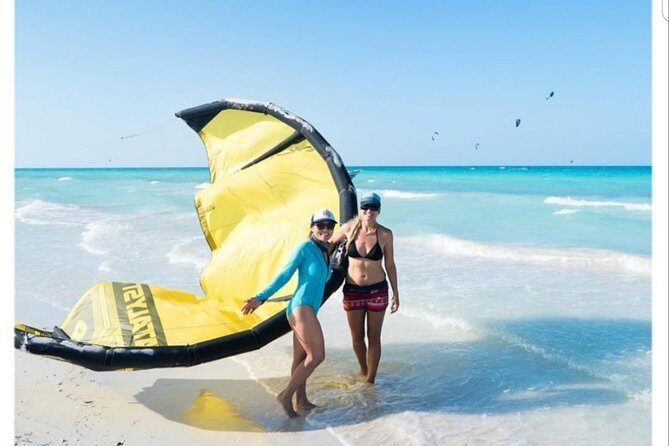 Kitesurfing lessons in Isla Holbox - Punta Mosquito: The 40 km Adventure Spot