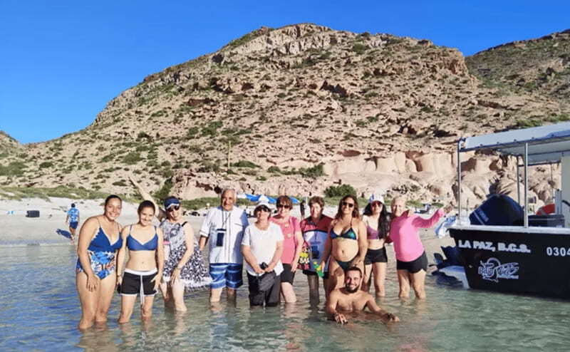 La Paz: Boat ride to Espiritu Santo island and sloop - Sea lions at the Islotes: worth it, but keep expectations realistic