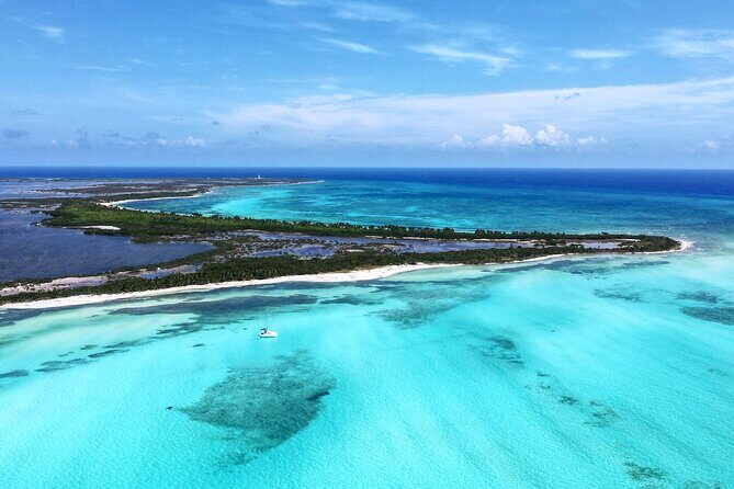 Lagoon 39ft Private Catamaran 5hr - El Cielo Full Experience - Group Size and How the Boat Feels (Up to 15)