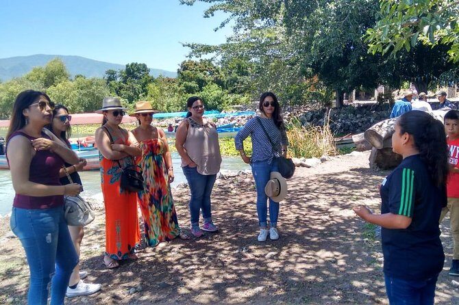 Lake Chapala Tour: Mezcala Island & Ajijic with a Local Expert - Ajijic on foot: malecon coffee, art center, and two parish visits