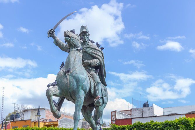Landmarks and Lunch tour with Taste of San Miguel - Timing, meeting points, and how the day flows