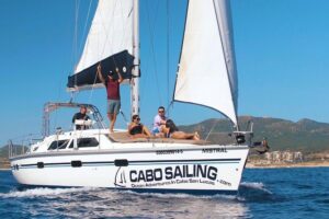 Lands End Luxury Sail and Snorkel Cruise in Cabo San Lucas - Stop 1: El Arco de Cabo San Lucas and the sea-life drama around Land’s End