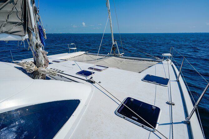 Laura Catamaran Private Tour to Isla Mujeres - From Cancun’s Hotel Zone to Isla Mujeres: how the day flows