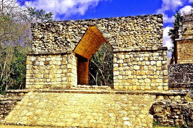 LDS Tour to Ek Balam + Cenote - The LDS Teaching Angle: How the Book of Mormon Discussion Fits