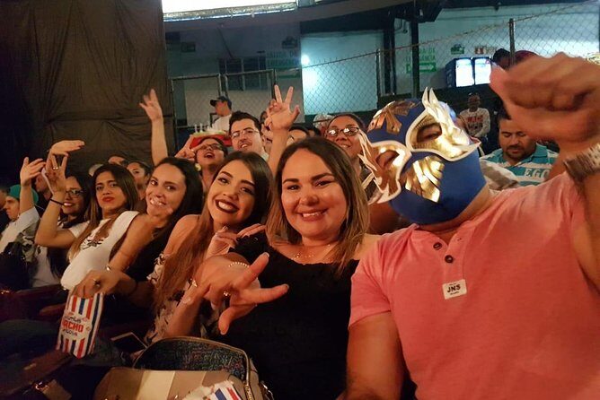 Lets Go to the Wrestlings! - Should you book this Lucha Libre tour?