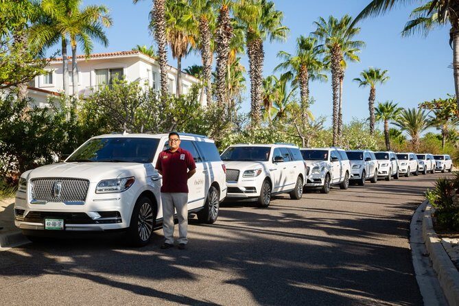 Lincoln Navigator Roundtrip Private Luxury Transportation - Quick hits on this Los Cabos private transfer