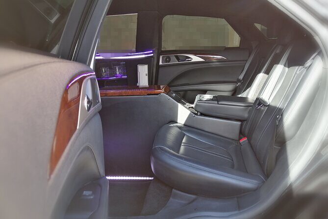Lincoln Strecth Limousine with Wi Fi on board - Why the Lincoln Stretch Limousine transfer feels easier than DIY