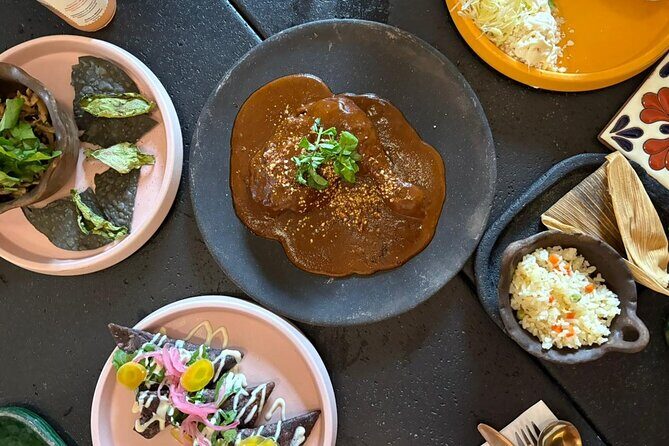 Local Foodie Adventure in Mexico: +10 dishes with Sherpa Tours - Roma Norte on foot: what this tour feels like in real life