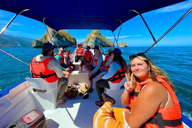 Los Arcos 5 islands Snorkeling Cliff Jumping and Hidden Beach - Boat time, group size, and why the pace can feel intense