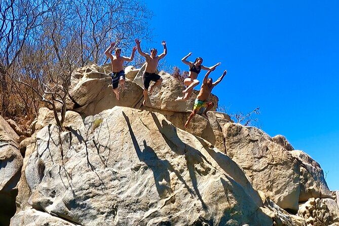 Los Arcos 5 islands Snorkeling Cliff Jumping and Hidden Beach - Crew and guides: the names that keep coming up
