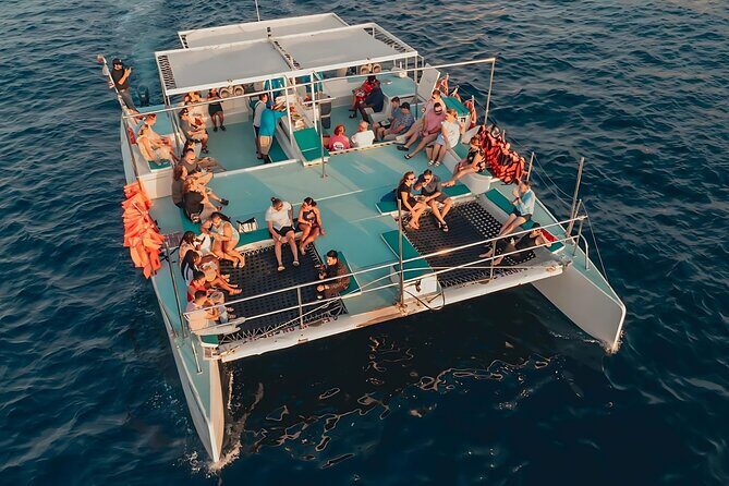 Los Cabos Catamaran Cruise with Open Bar & Light Snack - Quick reasons to go