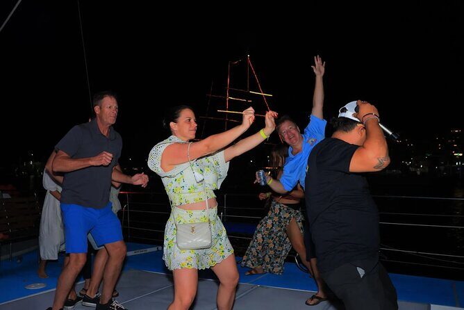 Los Cabos Catamaran Cruise with Open Bar & Light Snack - Onboard Vibe: Music, Social Energy, and the Adult-Leaning Considerations