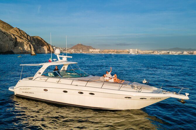 Los Cabos Luxury 50’ Yacht Charter Private Tour - Why Cabo Bay by Yacht Works So Well in Three Hours