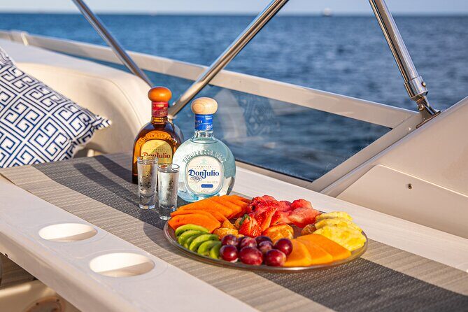 Los Cabos Luxury 50’ Yacht Charter Private Tour - Food and Drinks: Lunch, Snacks, and the Premium Bar Effect