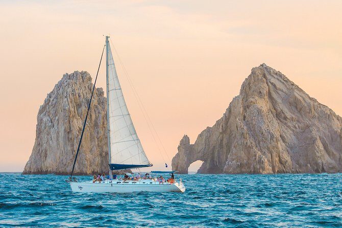 Los Cabos Luxury Sunset Sail with Light Appetizers and Open Bar - Open bar and light appetizers: what’s really on the plate