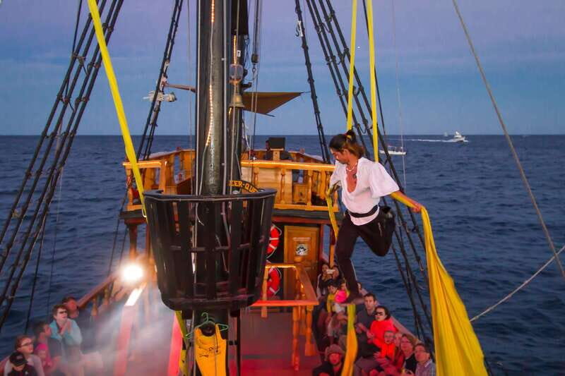 Los Cabos: Pirate Ship Sunset Cruise & Show with Dinner - Should You Book This Pirate Ship Sunset Cruise in Cabo?