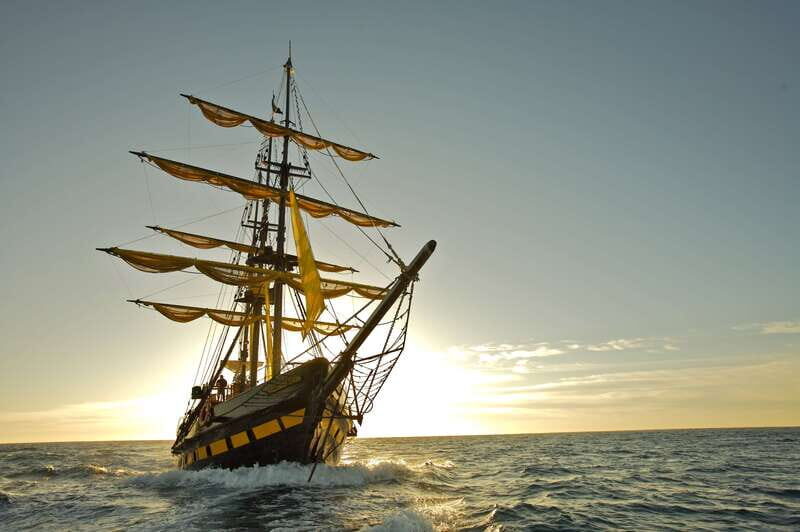 Los Cabos: Pirate Ship Sunset Cruise & Show with Dinner - Why a Pirate Galleon Sunset Cruise Actually Makes Sense in Los Cabos