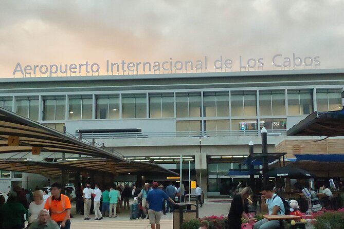 Los Cabos Private Transportation (Zone 3) One Way - Meeting point realities: Terminal 1 vs Terminal 2, and why umbrellas matter