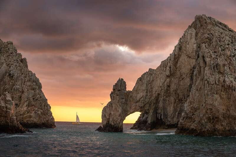 Los Cabos: Transparent Boat Tour with Optional City Tour - Photos on Deck: How to Handle the Photo Push Without Ruining Your Views